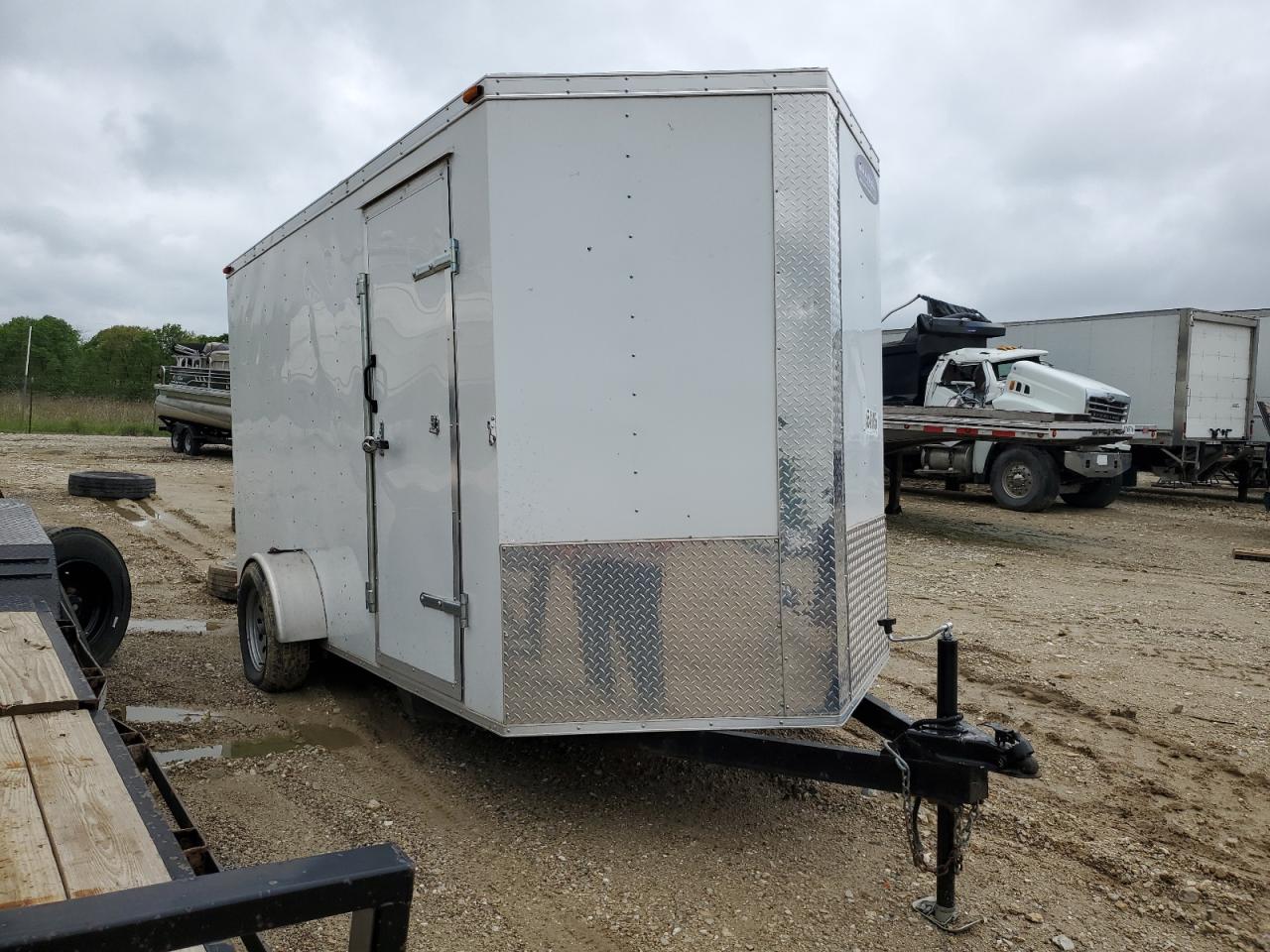 2022 Maxwell Enclosed Cargo Trailer de vânzare în Columbia, MO - Normal Wear