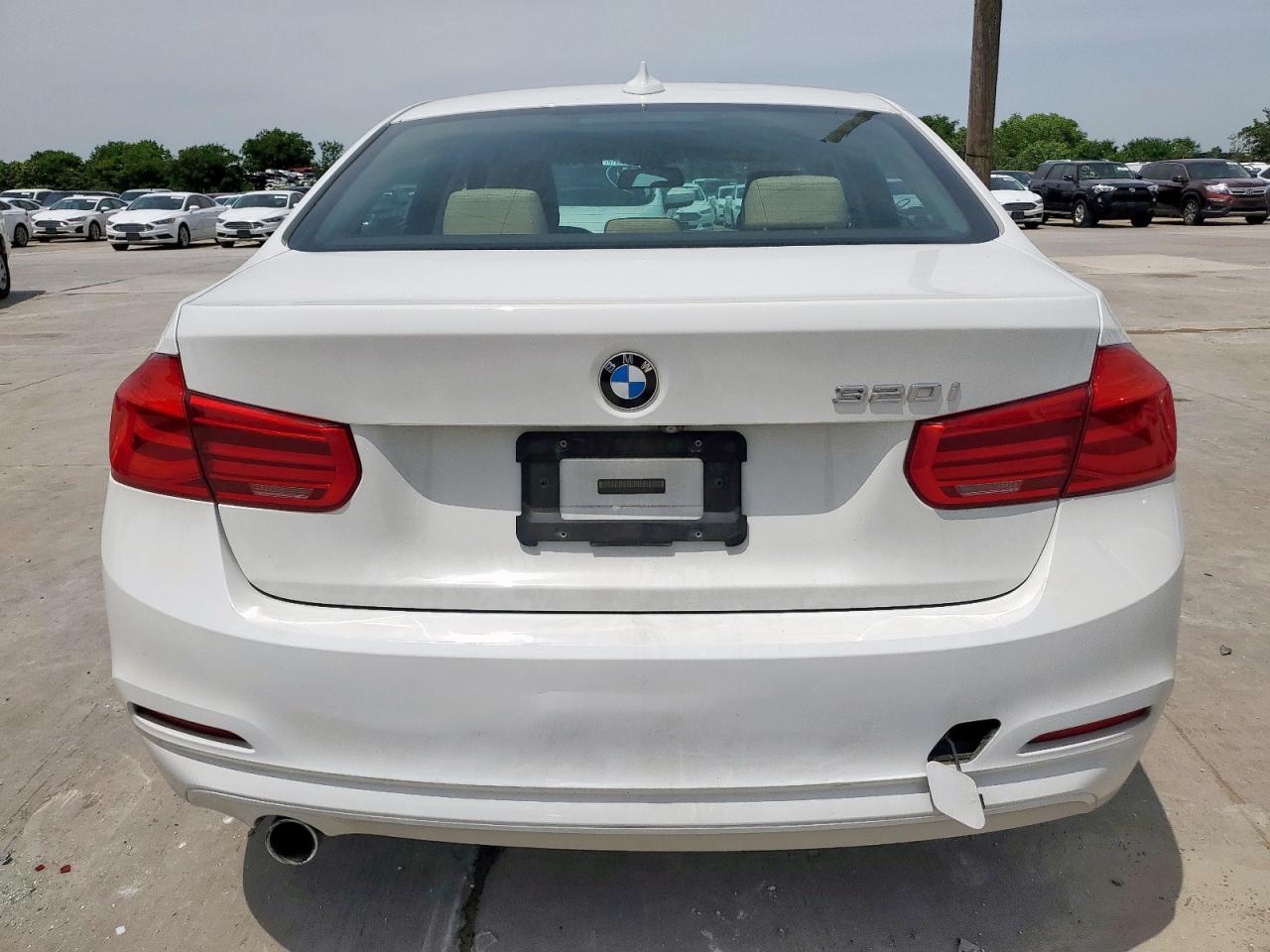 2018 BMW 320 I VIN: WBA8E1G57JNU89882 Lot: 57174675