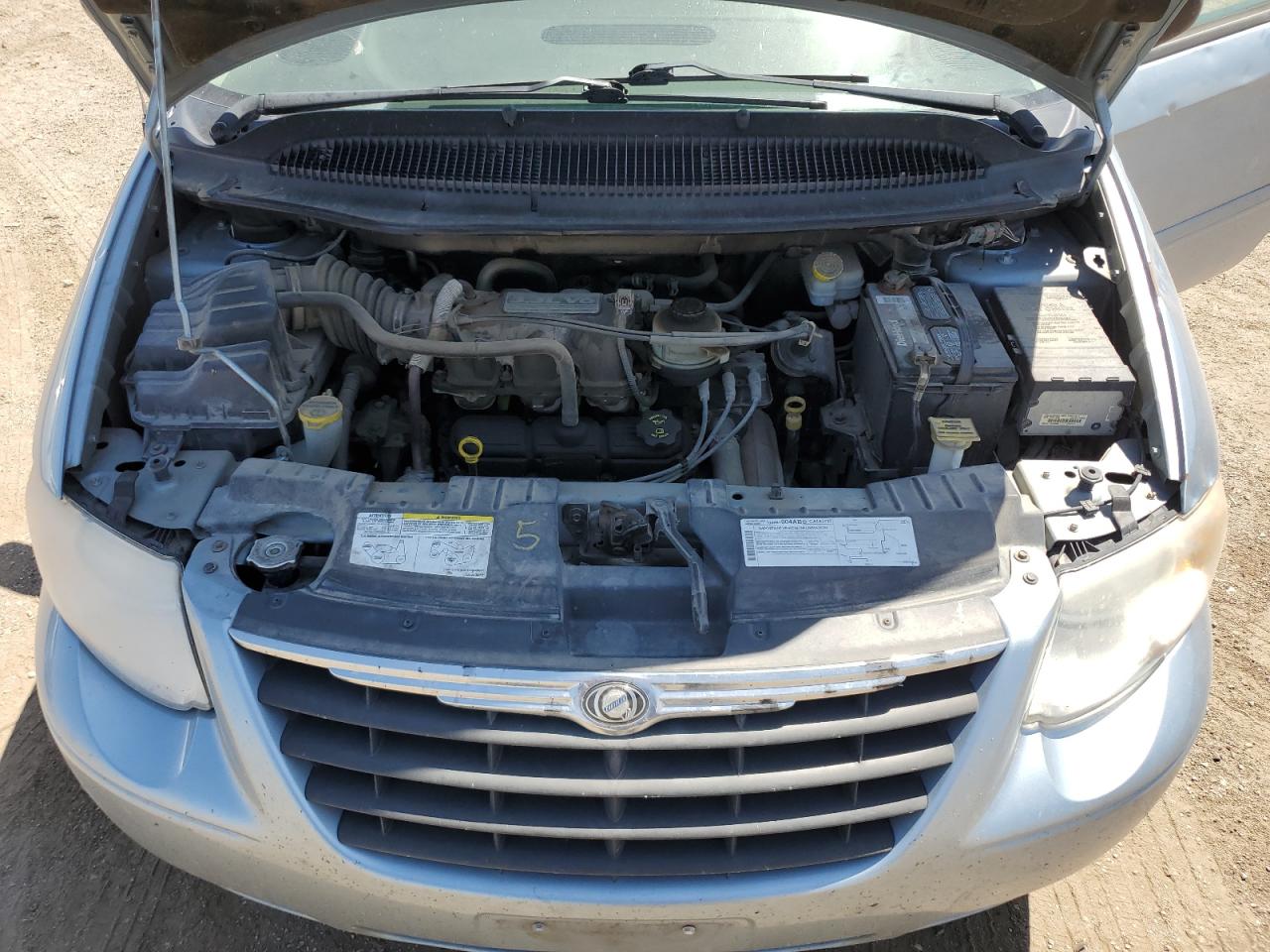 2005 Chrysler Town & Country Lx VIN: 2C4GP44R65R210853 Lot: 56538065