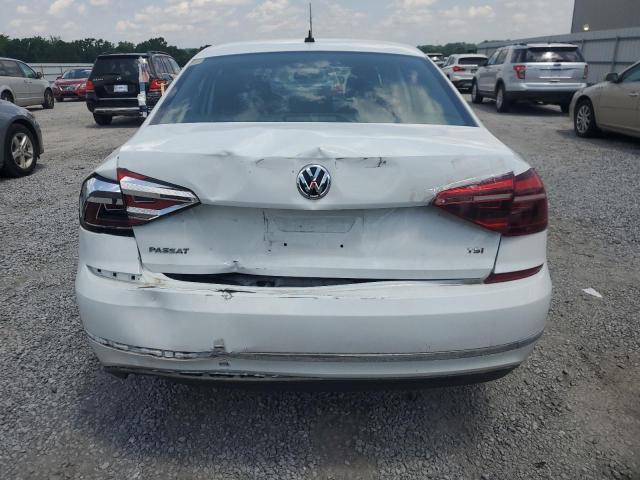  VOLKSWAGEN PASSAT 2017 Белый