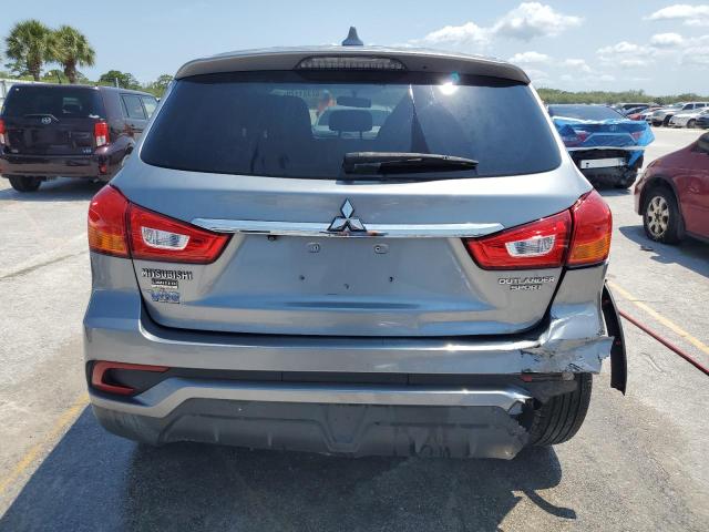  MITSUBISHI OUTLANDER 2018 Szary