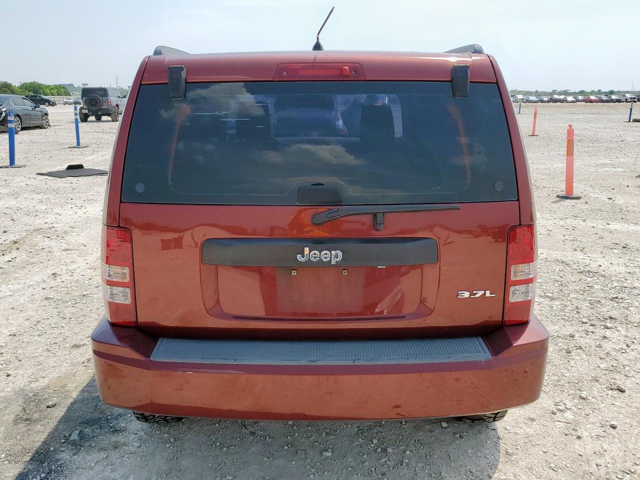 2008 Jeep Liberty Sport VIN: 1J8GP28KX8W164837 Lot: 57305145