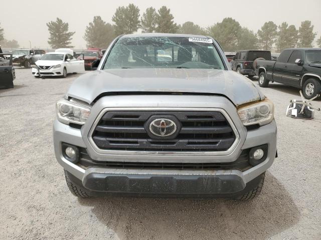  TOYOTA TACOMA 2018 Сріблястий