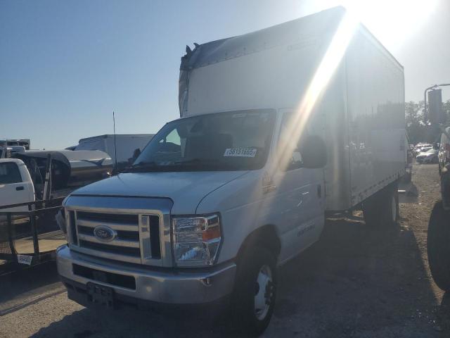 2024 Ford Econoline E450 Super Duty Cutaway Van