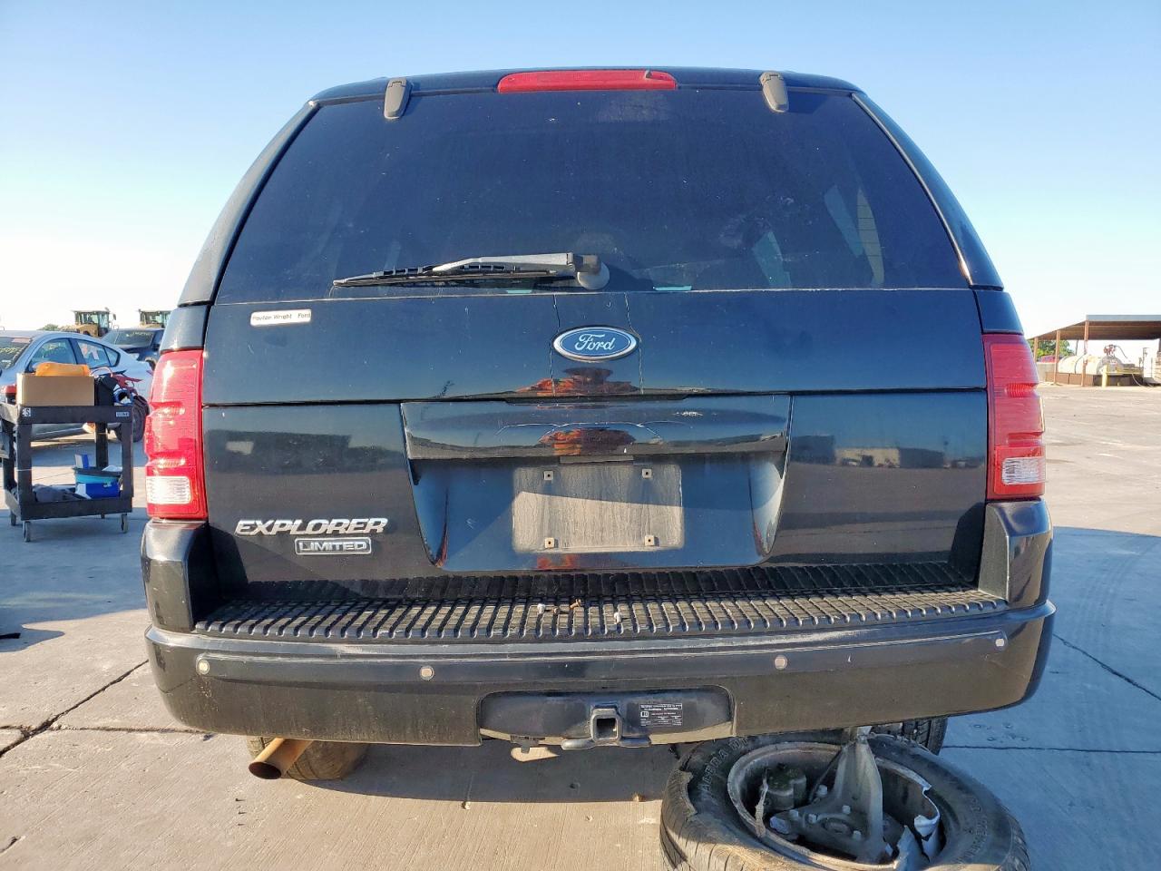 2004 Ford Explorer Limited VIN: 1FMZU65KX4UC05800 Lot: 56354925