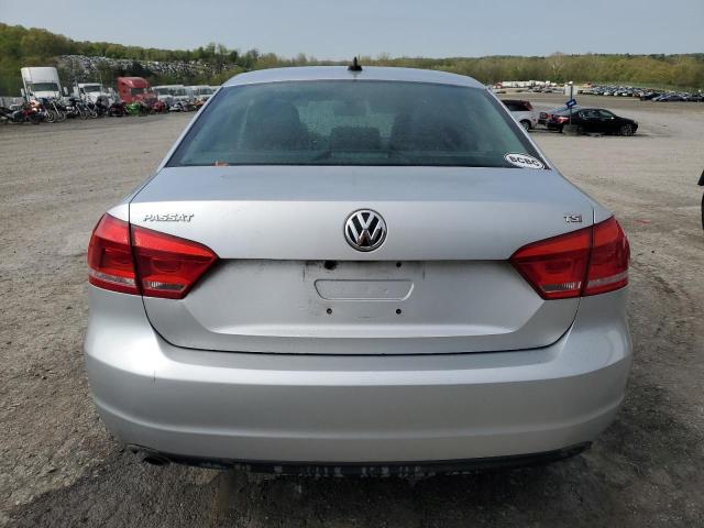  VOLKSWAGEN PASSAT 2014 Srebrny