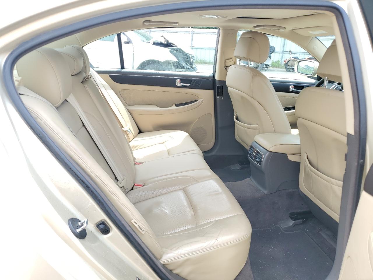 2011 Hyundai Genesis 3.8L VIN: KMHGC4DE2BU134745 Lot: 57042835