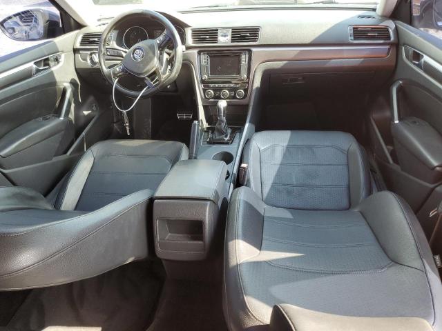  VOLKSWAGEN PASSAT 2017 Gray