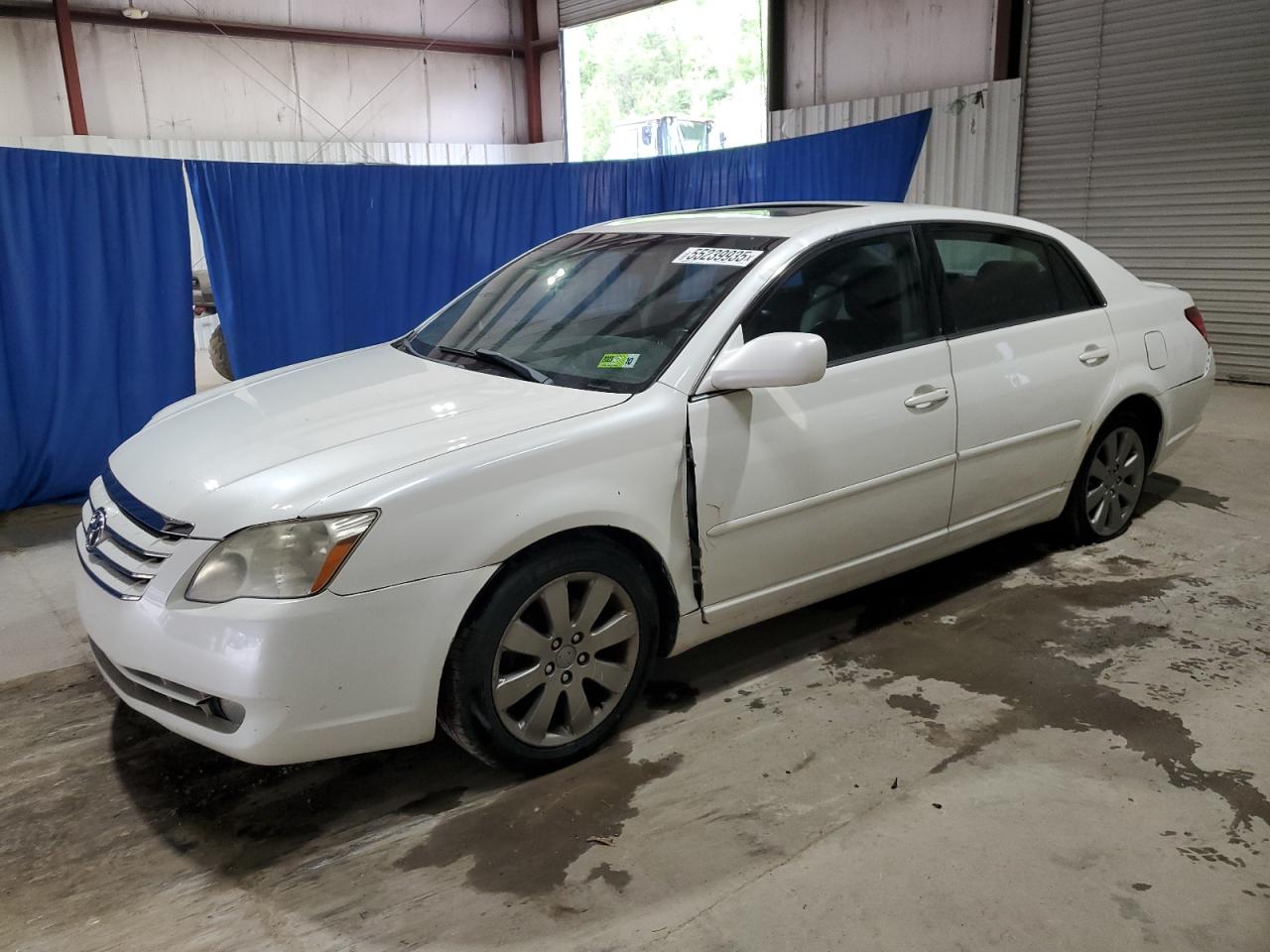 2006 Toyota Avalon Xl for Sale in Hurricane, WV - Front End