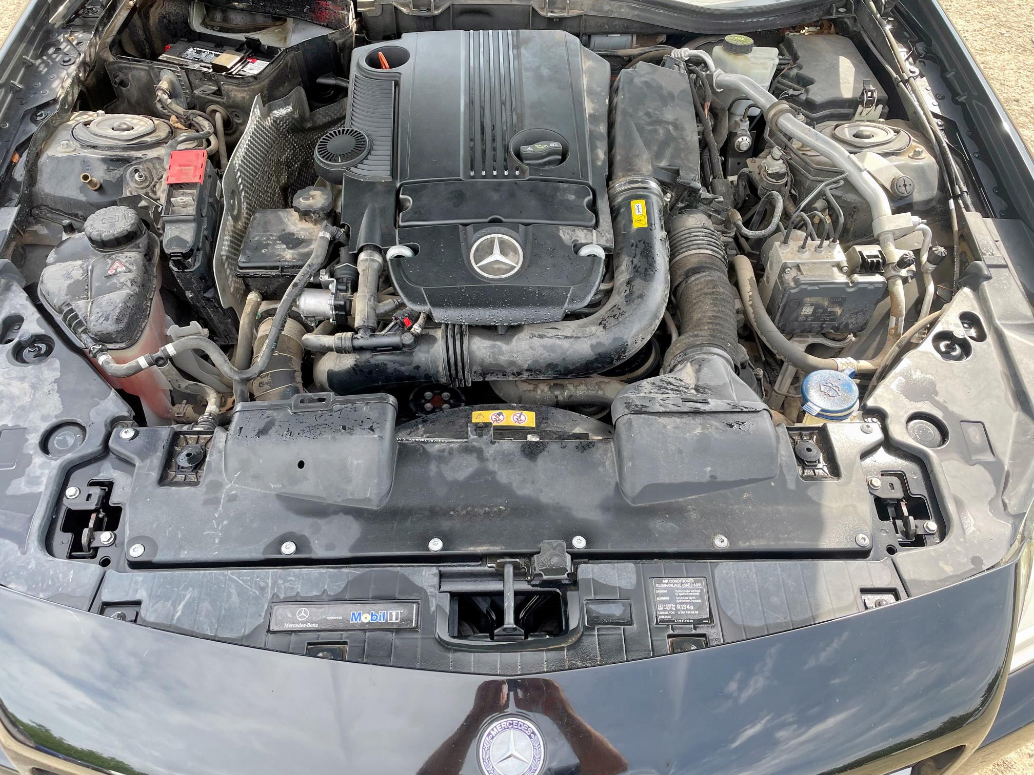 Cabriolets MERCEDES-BENZ SLK-CLASS 2015 Czarny