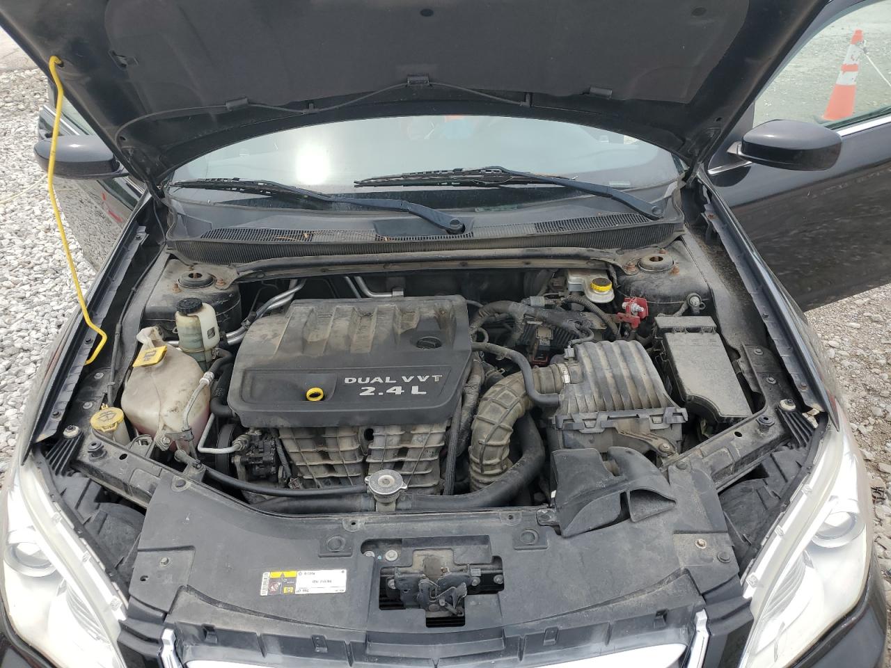 2014 Chrysler 200 Touring VIN: 1C3CCBBB0EN107613 Lot: 57521425