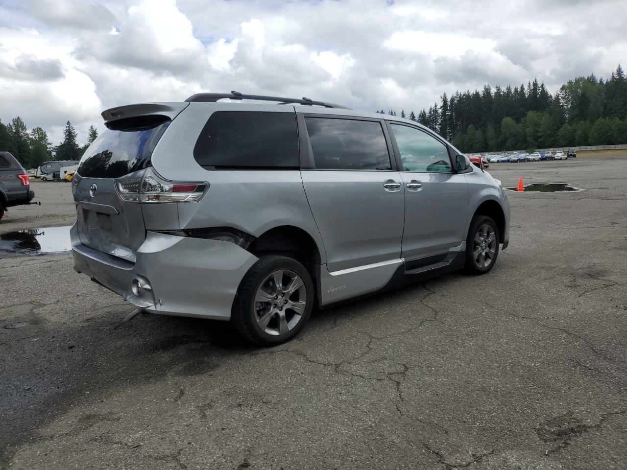 2014 Toyota Sienna Sport VIN: 5TDXK3DC1ES457564 Lot: 56986185
