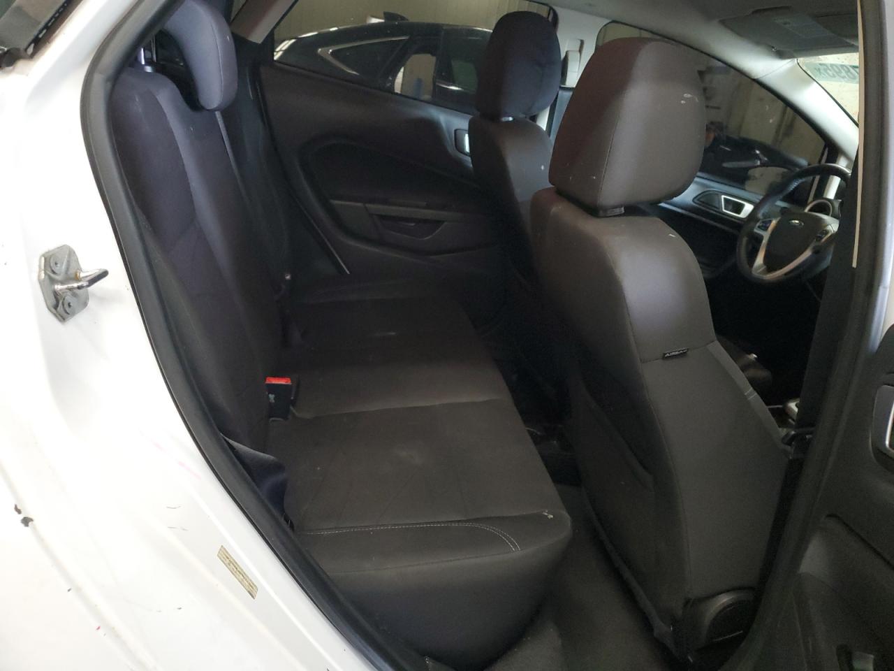 2015 Ford Fiesta Se VIN: 3FADP4BJ8FM161220 Lot: 56687895