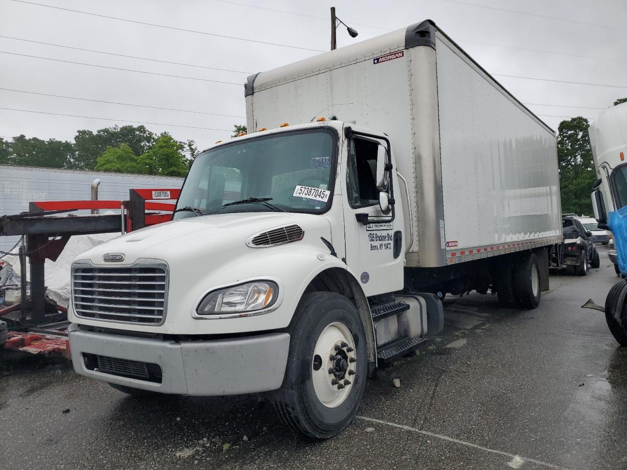 Glassboro, NJ에서 판매 중인 2021 Freightliner M2 106 Medium Duty - Minor Dent/Scratches
