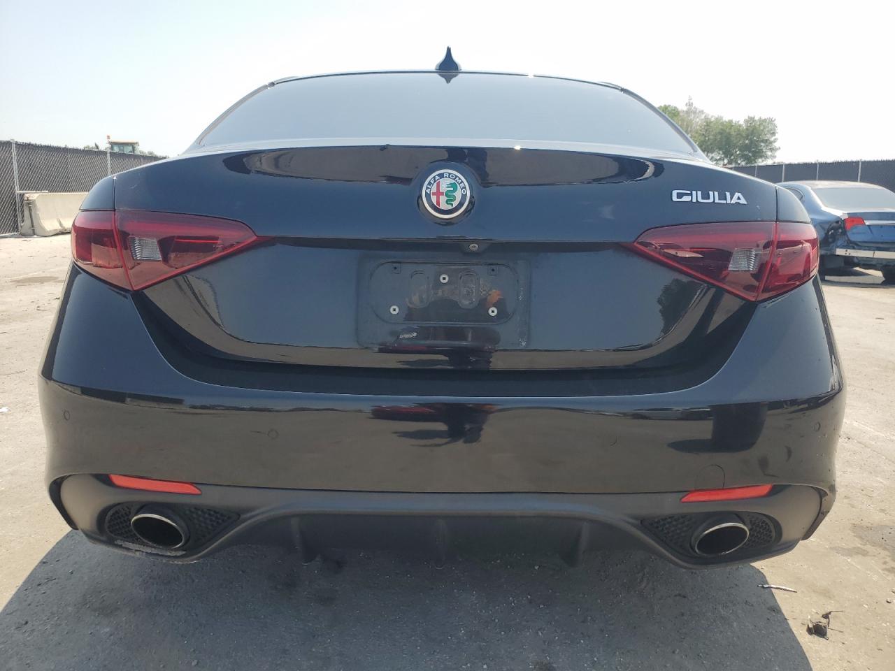 2018 Alfa Romeo Giulia VIN: ZARFAEBN0J7593662 Lot: 53964835
