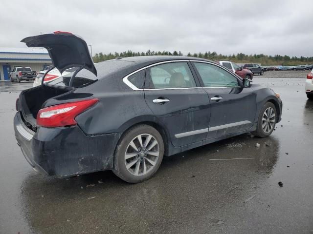  NISSAN ALTIMA 2017 Czarny