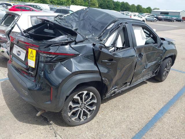 2024 TOYOTA YARIS CROS