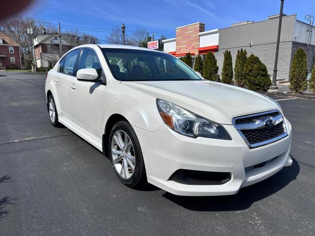 Sedans SUBARU LEGACY 2013 Biały