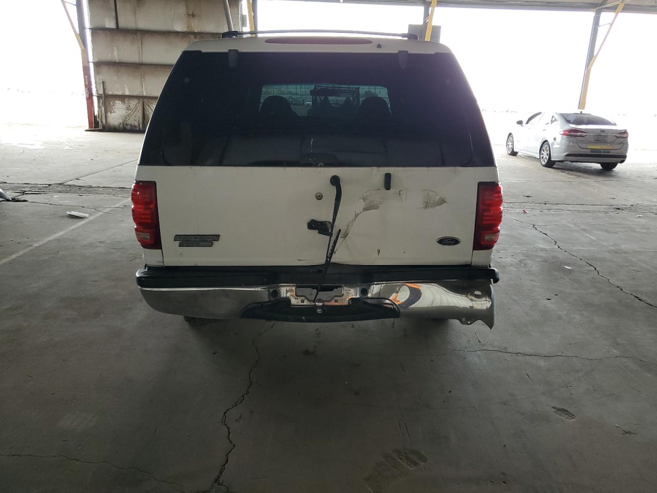1999 Ford Expedition VIN: 1FMRU1764XLB55389 Lot: 58590025
