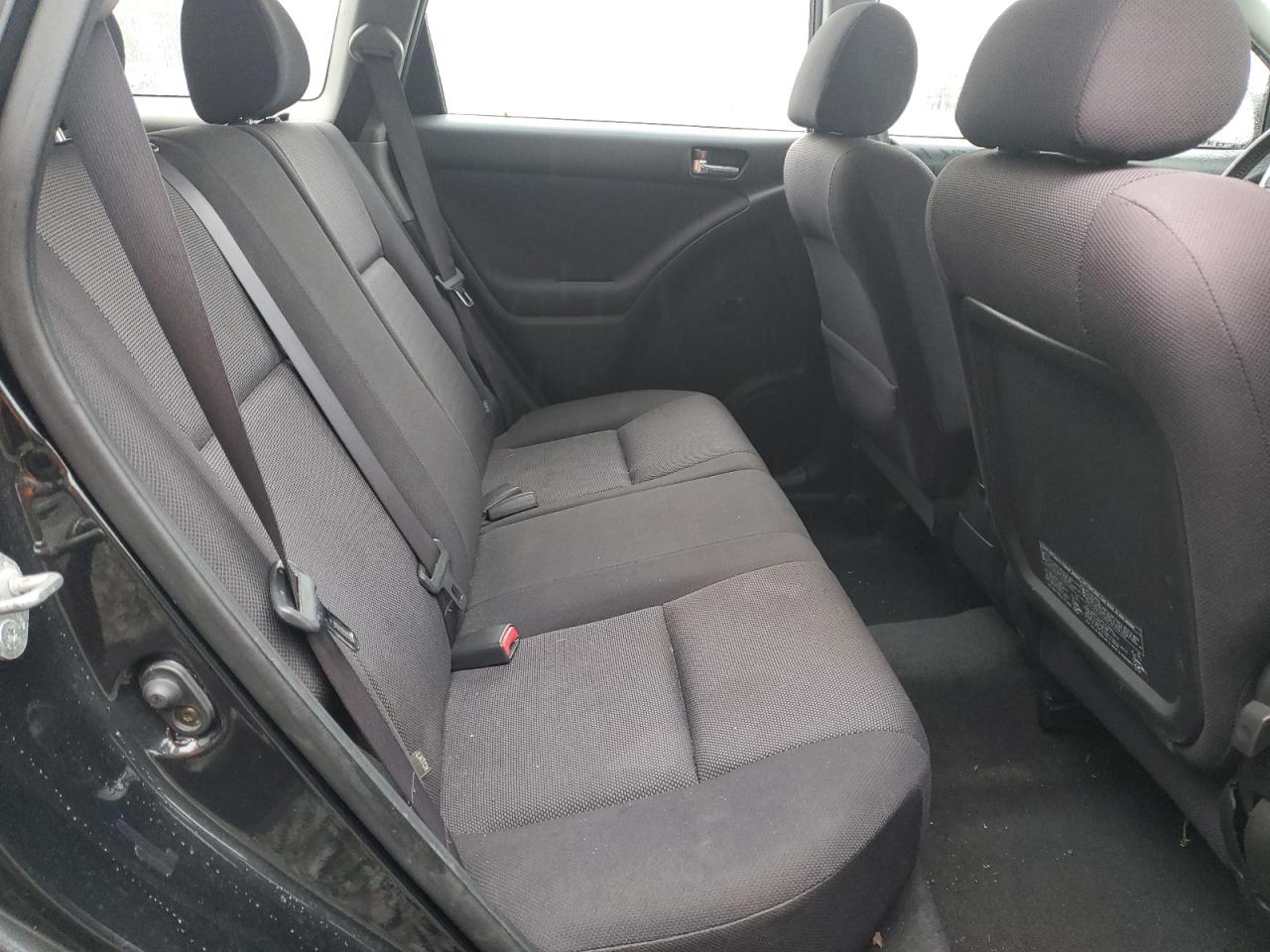 2003 Toyota Corolla Matrix Xr VIN: 2T1KR32E43C137882 Lot: 56966435