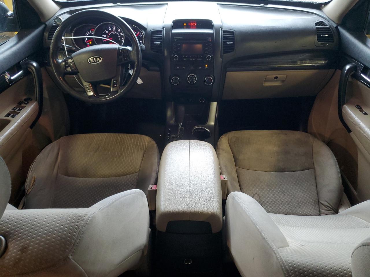 2012 Kia Sorento Base VIN: 5XYKT3A13CG193817 Lot: 56641145