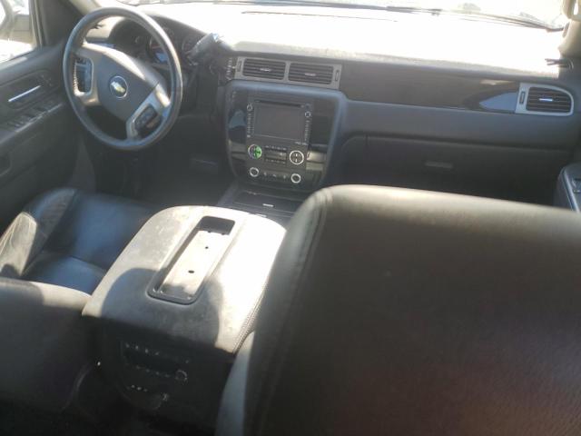  CHEVROLET SUBURBAN 2012 Черный