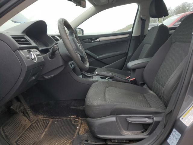 Sedans VOLKSWAGEN PASSAT 2013 Szary