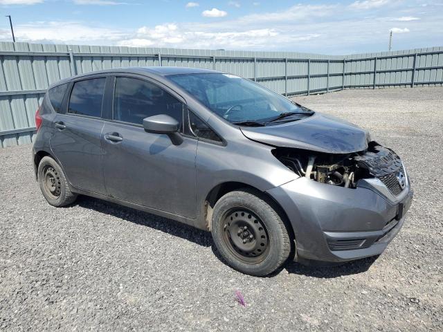  NISSAN VERSA 2017 Srebrny
