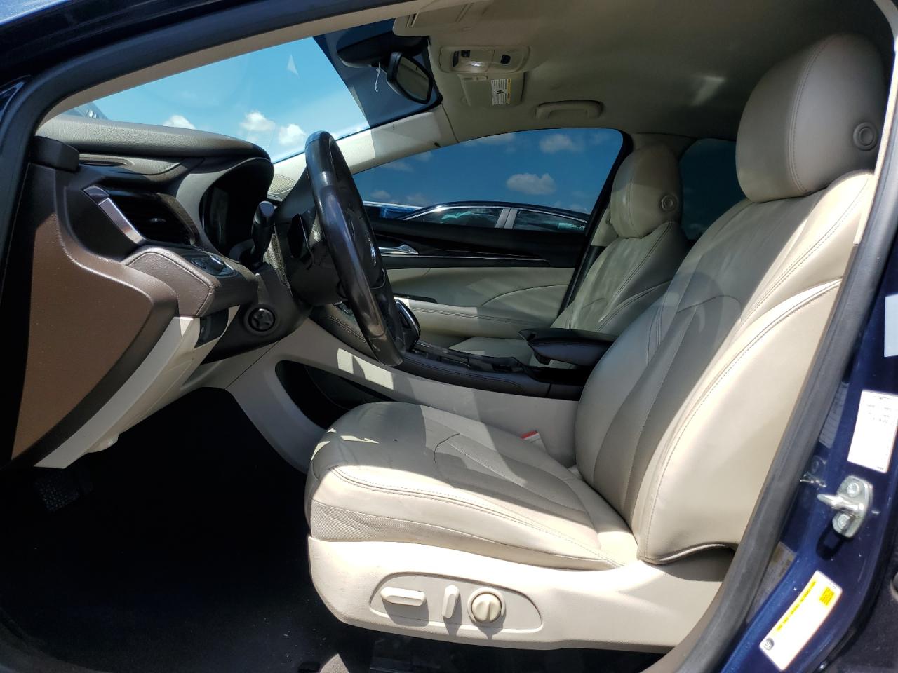 2017 Buick Lacrosse Essence VIN: 1G4ZP5SS3HU165667 Lot: 55166835