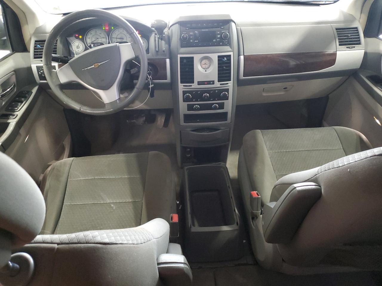 2010 Chrysler Town & Country Touring VIN: 2A4RR5D18AR463597 Lot: 56470645