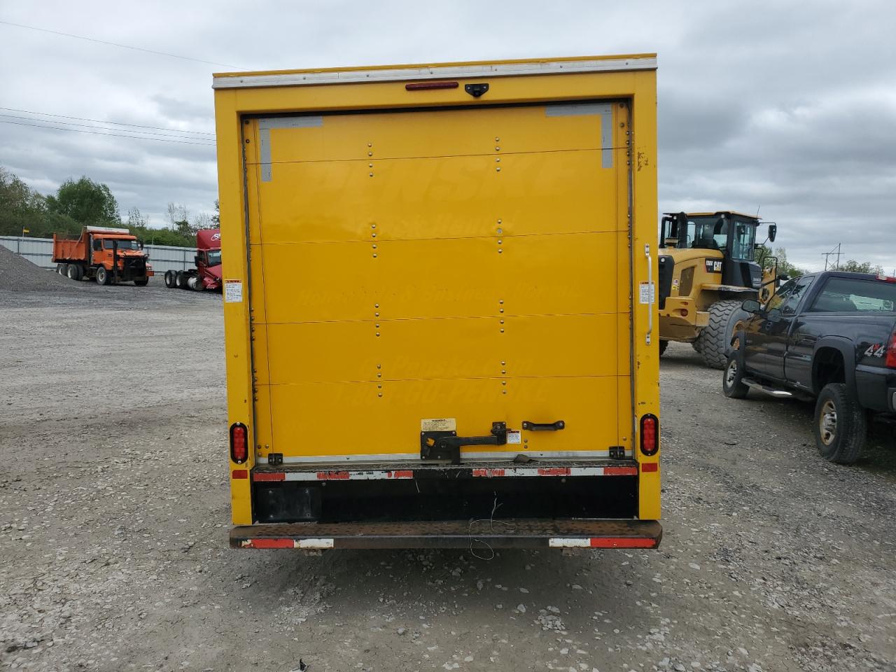 2020 GMC Savana Cutaway G3500 VIN: 1GD07RFP7L1168782 Lot: 56932635