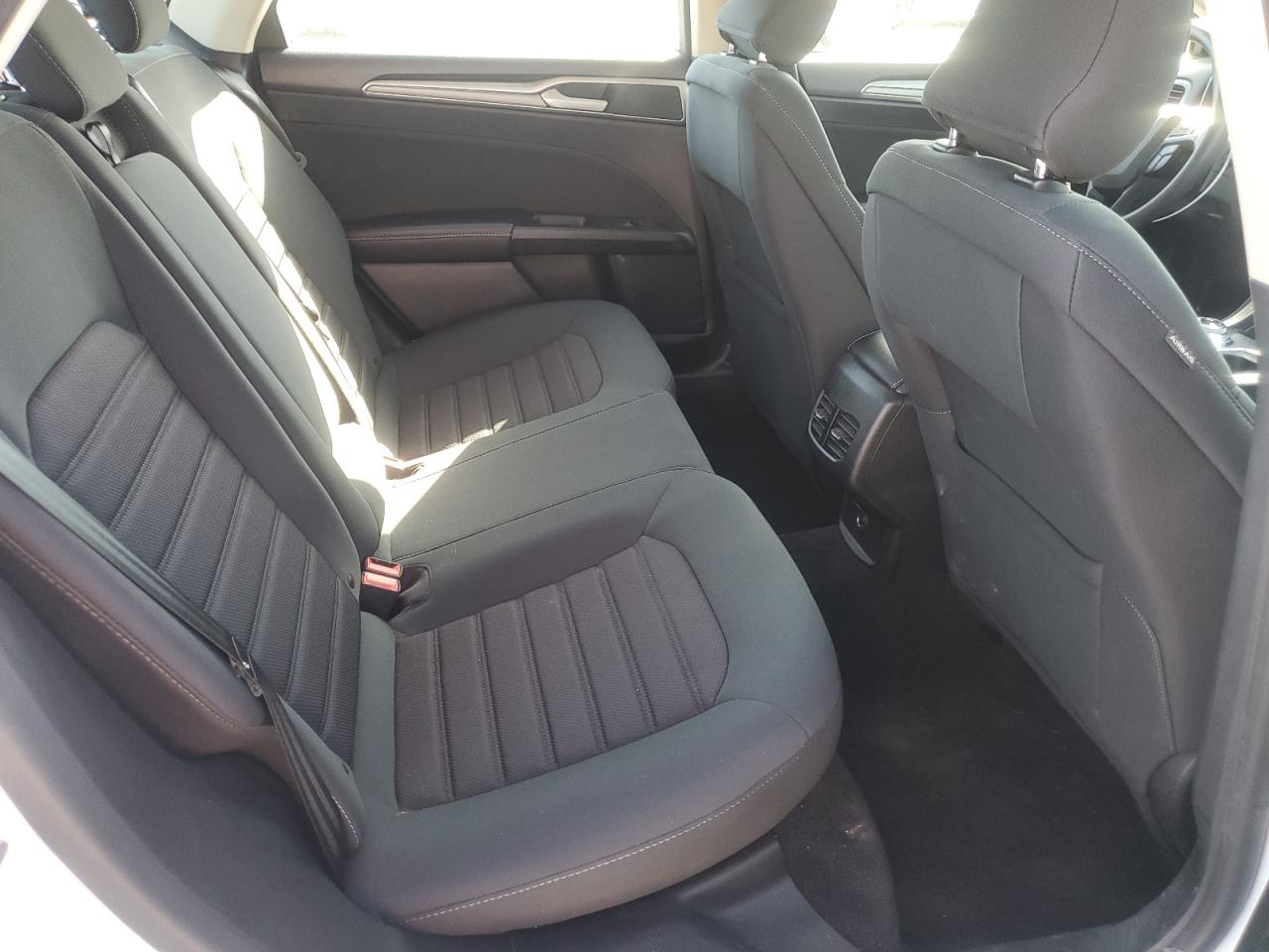 2019 Ford Fusion Se VIN: 3FA6P0LU3KR263953 Lot: 54022825