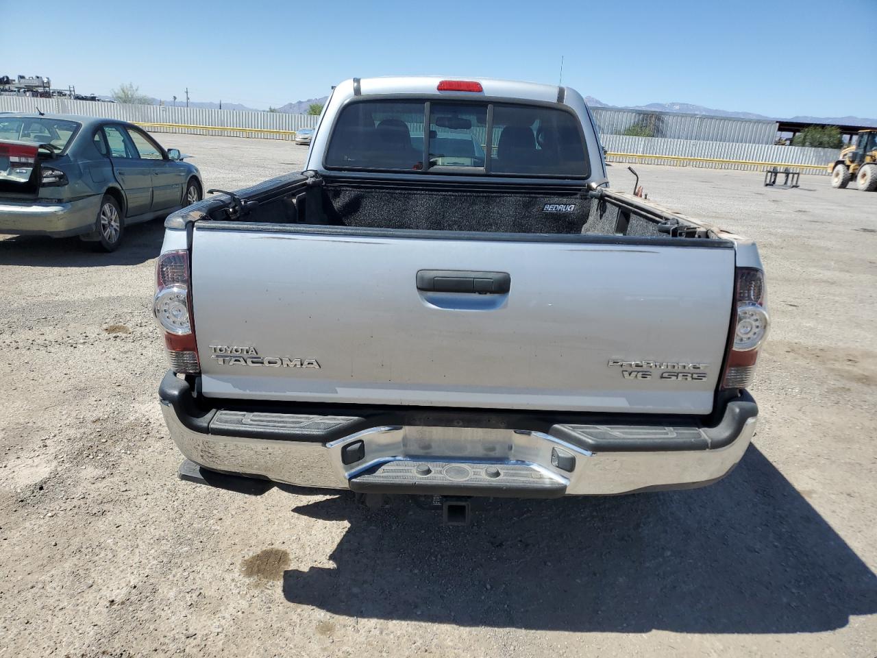 2011 Toyota Tacoma Prerunner Access Cab VIN: 5TFTU4GN6BX010584 Lot: 57284685