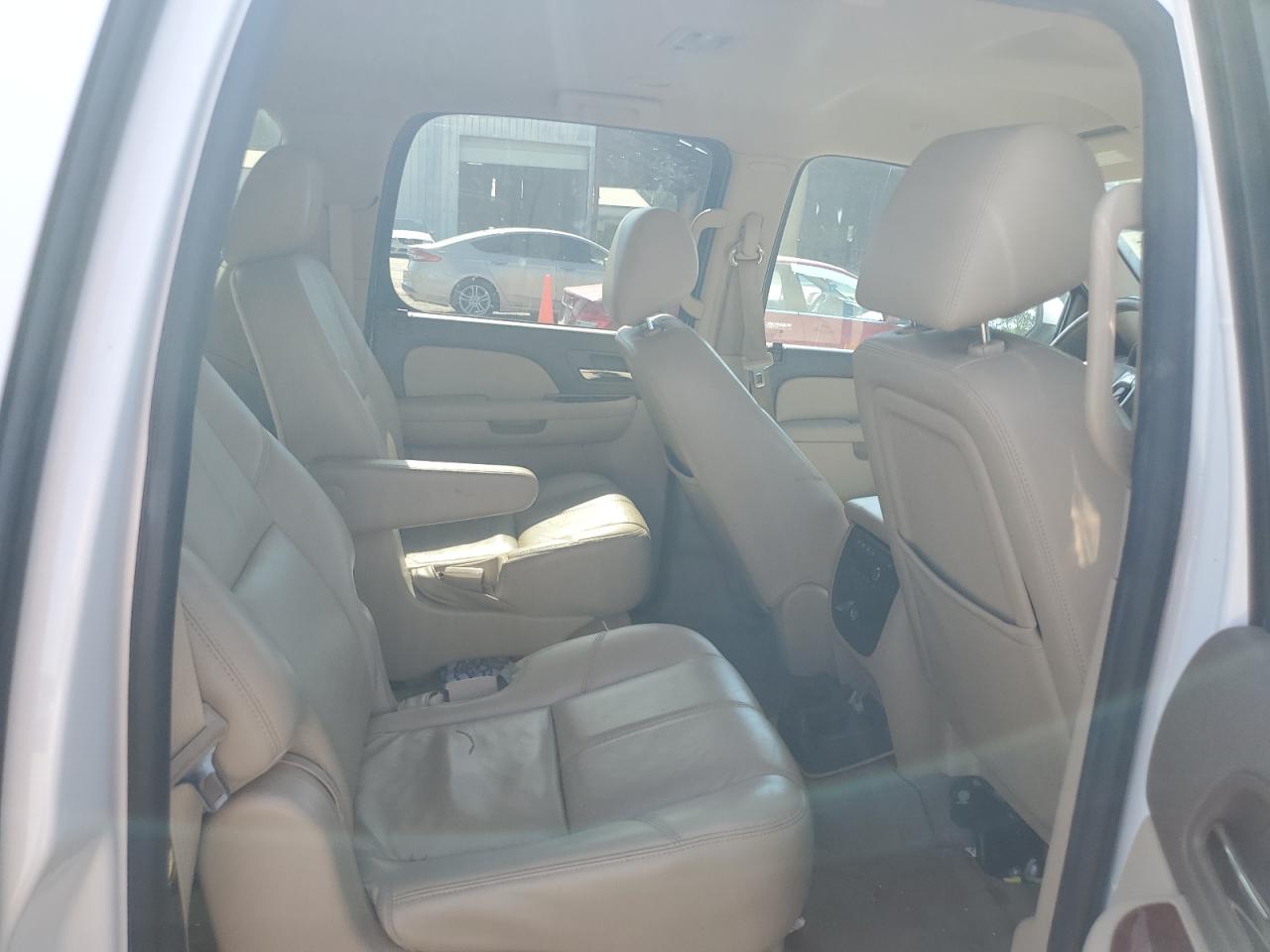 2014 GMC Yukon Xl C1500 Slt VIN: 1GKS1KE02ER179241 Lot: 56760865
