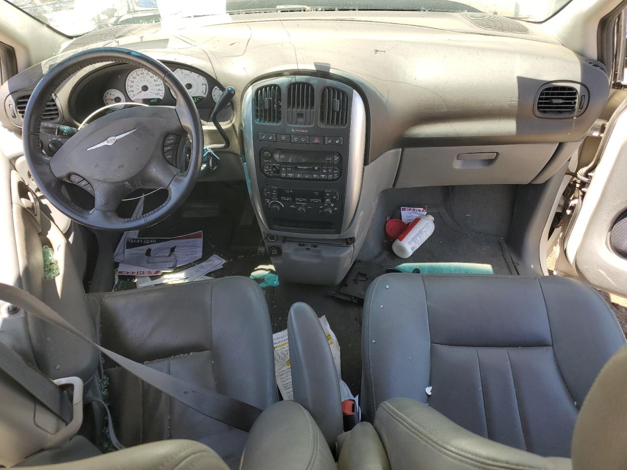 2005 Chrysler Town & Country Touring VIN: 2C4GP54L85R571325 Lot: 56194115