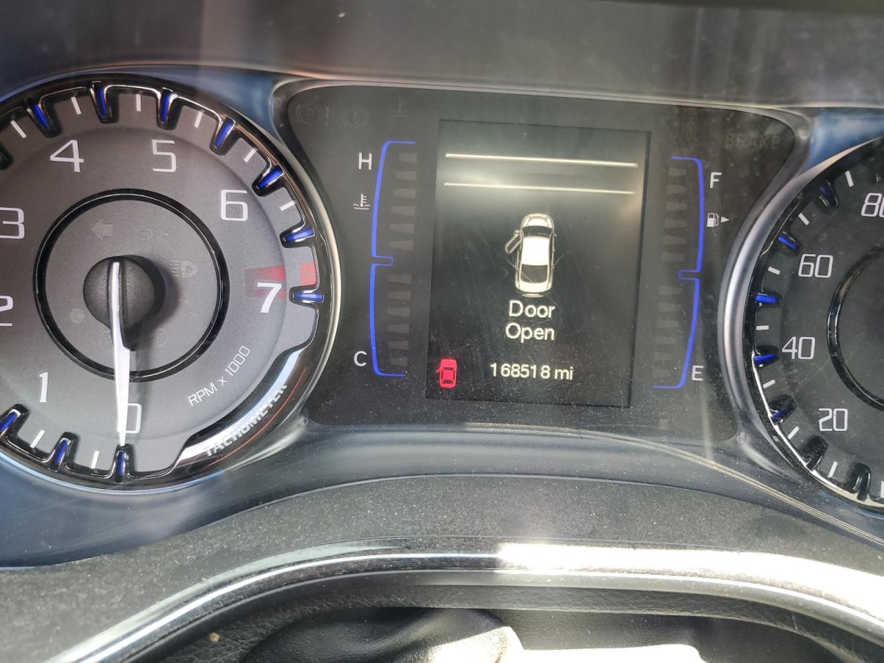2015 Chrysler 200 S VIN: 1C3CCCBG0FN604888 Lot: 56925975