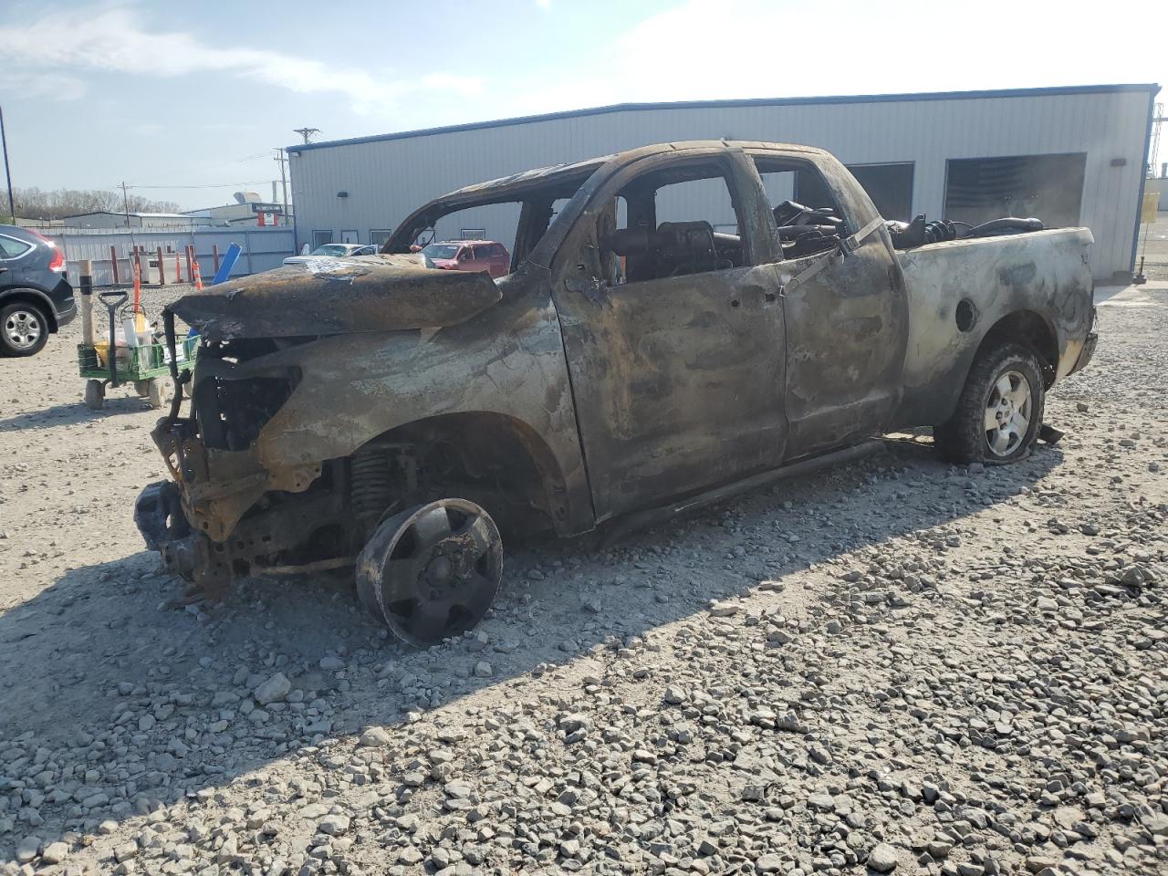 2012 Toyota Tundra Double Cab Sr5 на продаже в Appleton, WI - Burn
