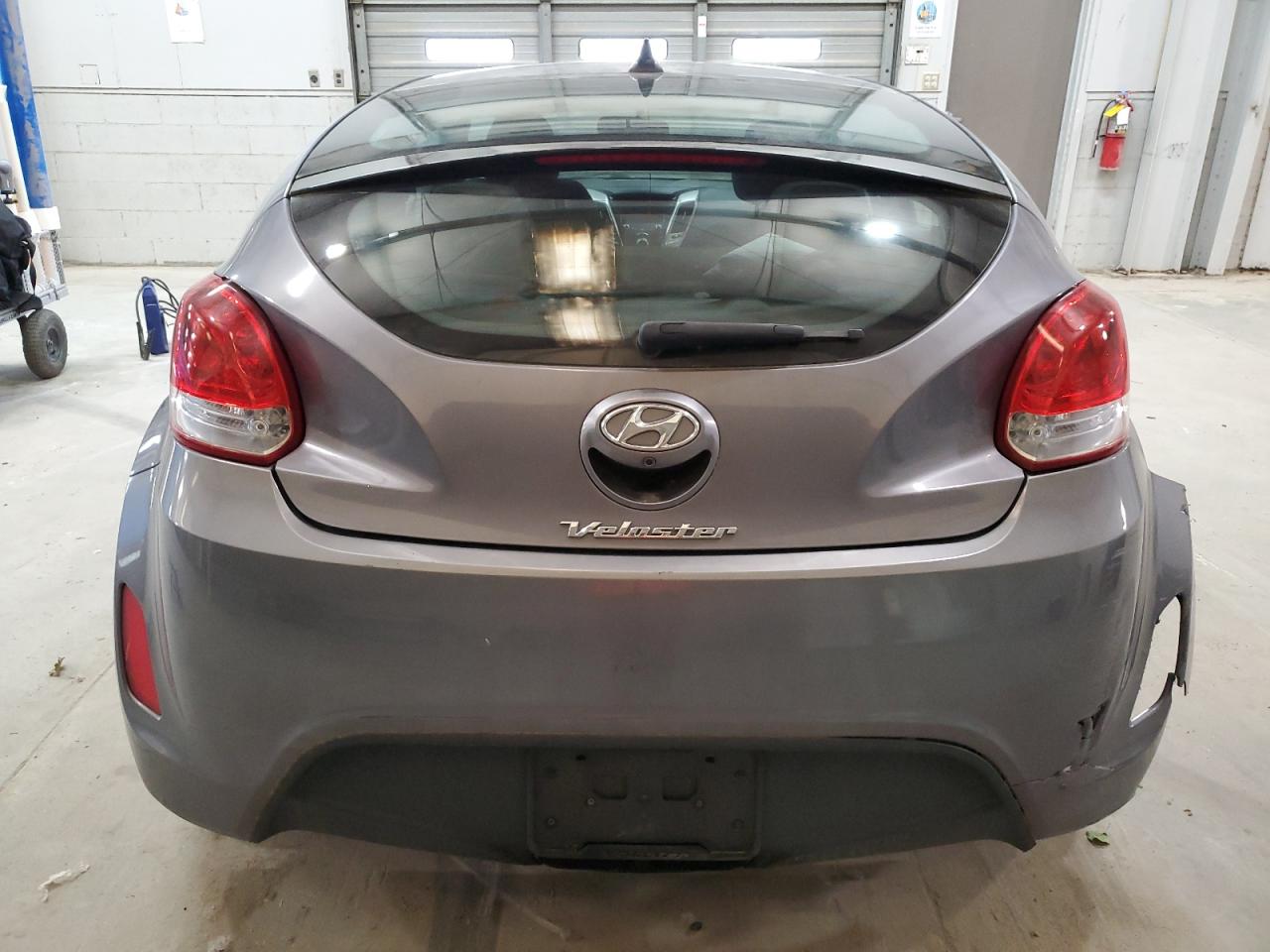 2017 Hyundai Veloster VIN: KMHTC6AD3HU307414 Lot: 70887375