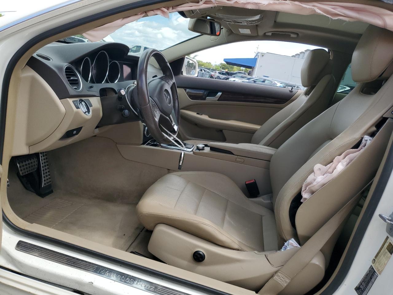 2013 Mercedes-Benz C 250 VIN: WDDGJ4HB8DG031492 Lot: 56948645