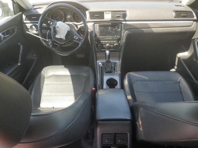  VOLKSWAGEN PASSAT 2017 Белы