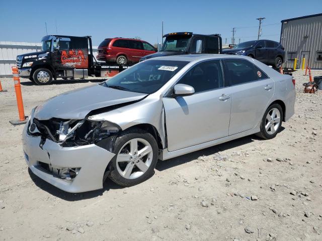  TOYOTA CAMRY 2013 Srebrny