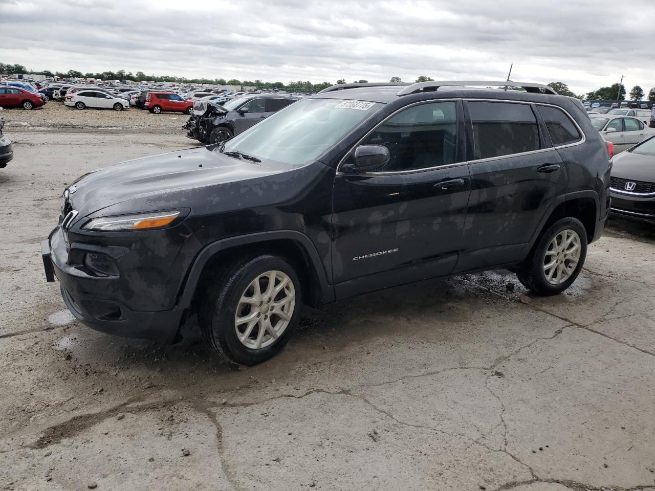 2018 Jeep Cherokee Latitude for Sale in Sikeston, MO - Front End