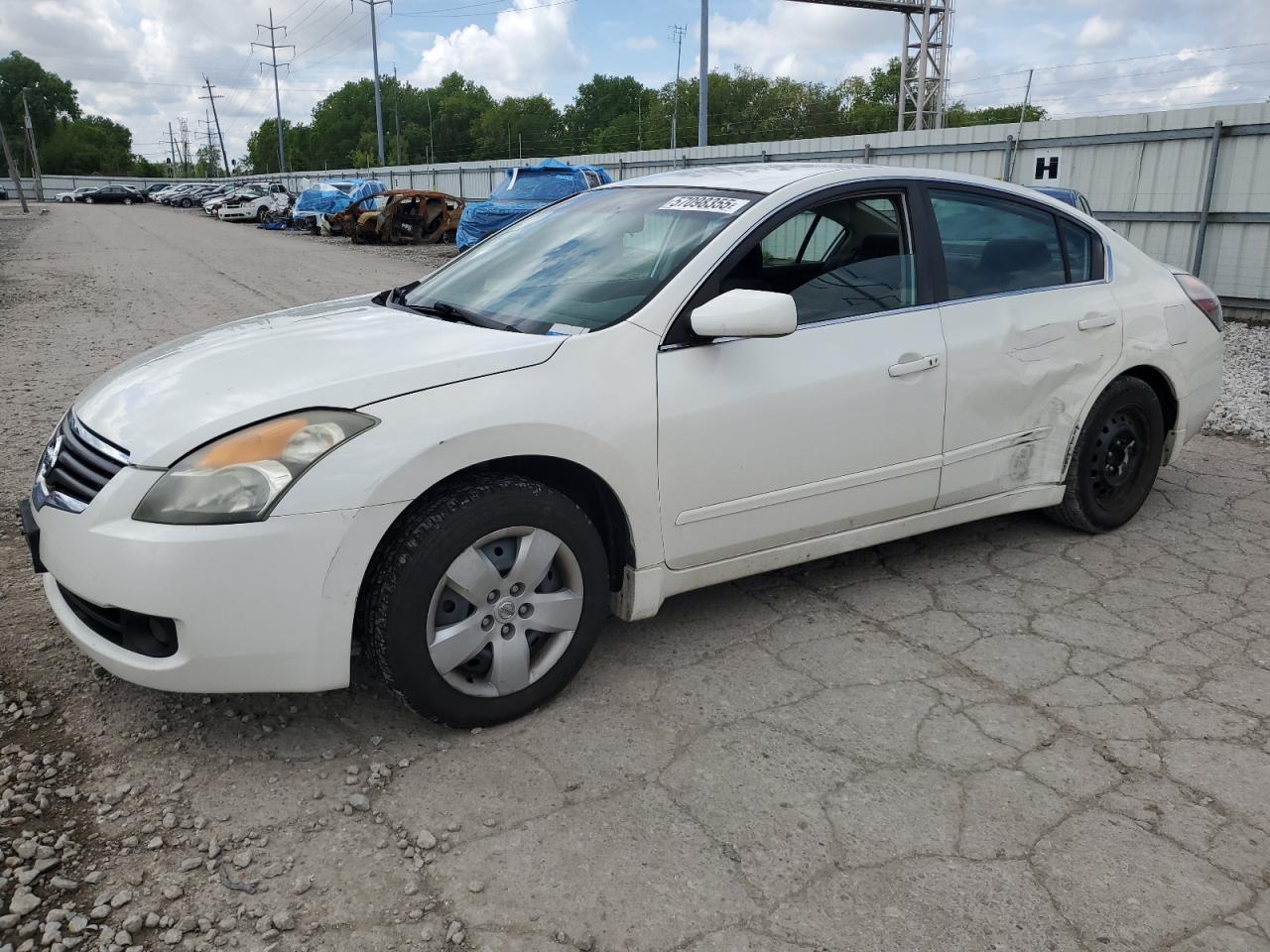 Columbus, OH에서 판매 중인 2007 Nissan Altima 2.5 - Side