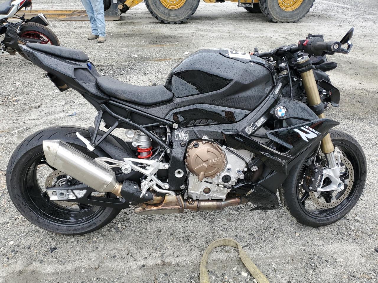 2024 BMW S 1000 R