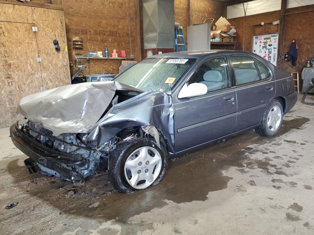 2000 Nissan Altima Xe продається в Ebensburg, PA - Front End