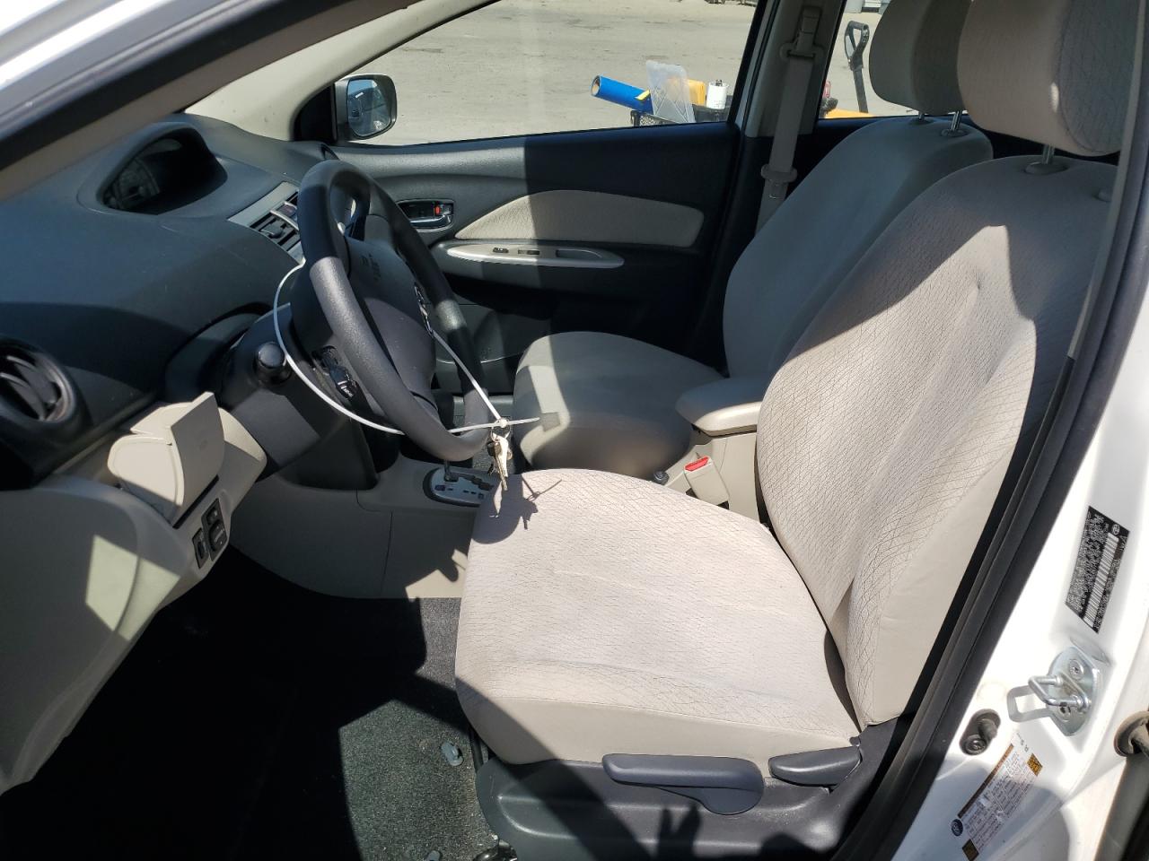 2007 Toyota Yaris VIN: JTDBT923371146215 Lot: 56696465