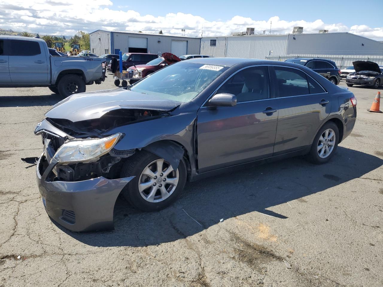 2011 Toyota Camry Se იყიდება Vallejo-ში, CA - Front End