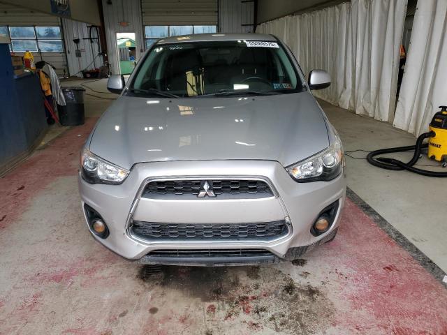  MITSUBISHI OUTLANDER 2015 Srebrny