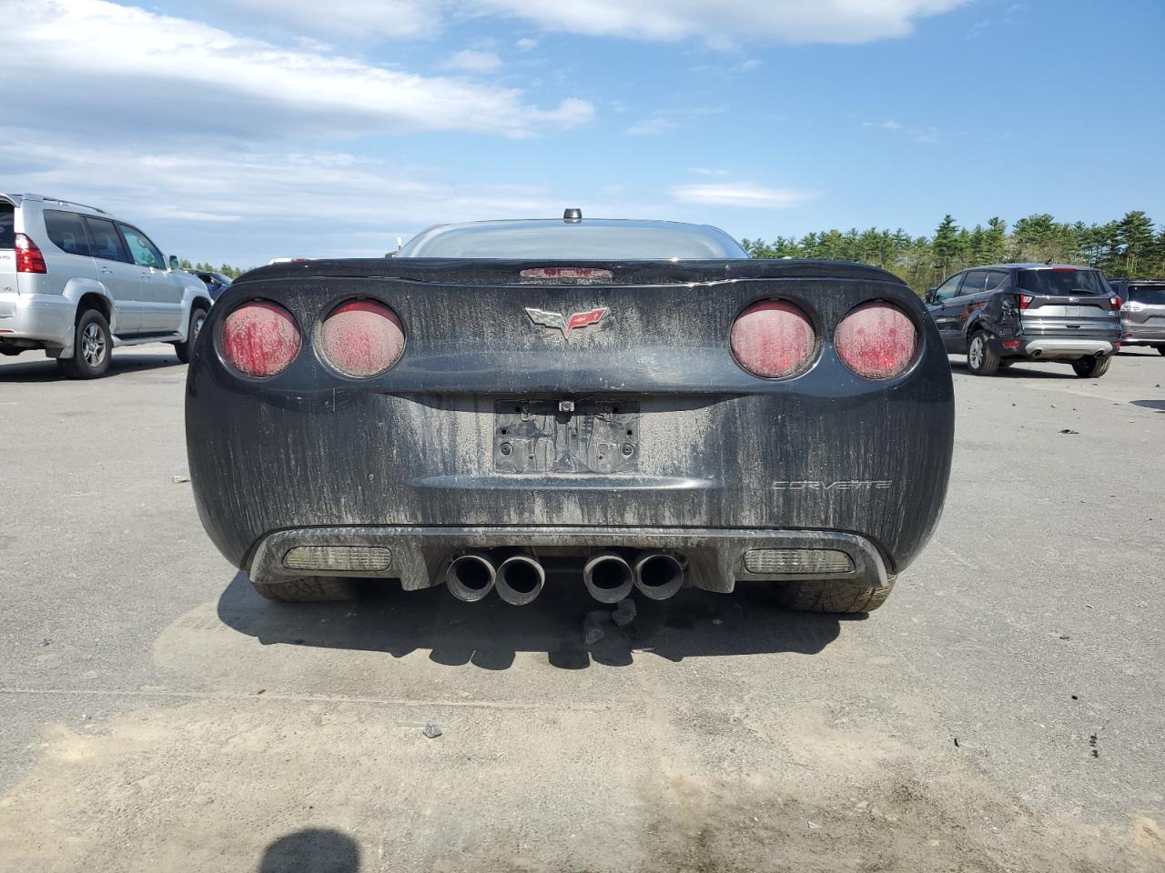 2005 Chevrolet Corvette VIN: 1G1YY24U955107412 Lot: 56670435