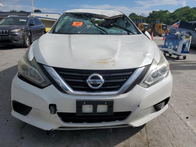 Sedans NISSAN ALTIMA 2016 Biały